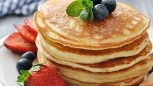 A Melhor Maneira de Fazer Panquecas Simples e Fáceis: 3 Receitas Rápidas para um Café da Manhã Delicioso!