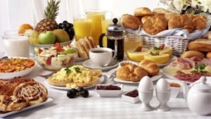 A Melhor Maneira de Fazer um Café da Manhã Proteico Simples e Fácil: 5 Receitas Poderosas em 10 Minutos! 💪