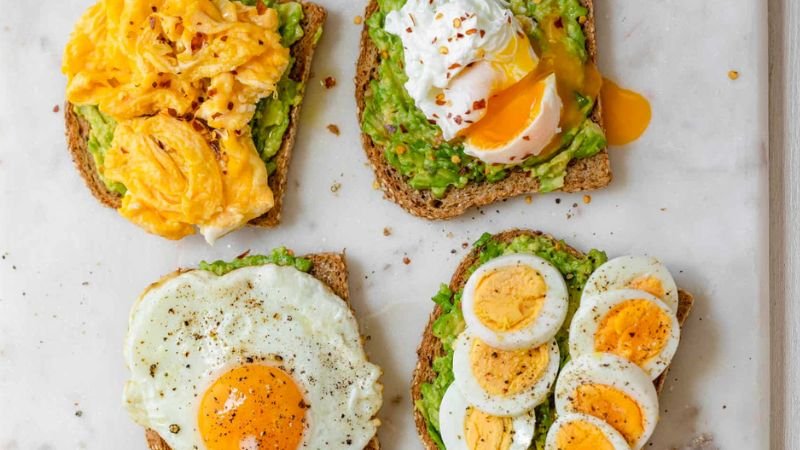 A Melhor Maneira de Fazer um Café da Manhã Proteico Simples e Fácil: 5 Receitas Poderosas em 10 Minutos! 💪