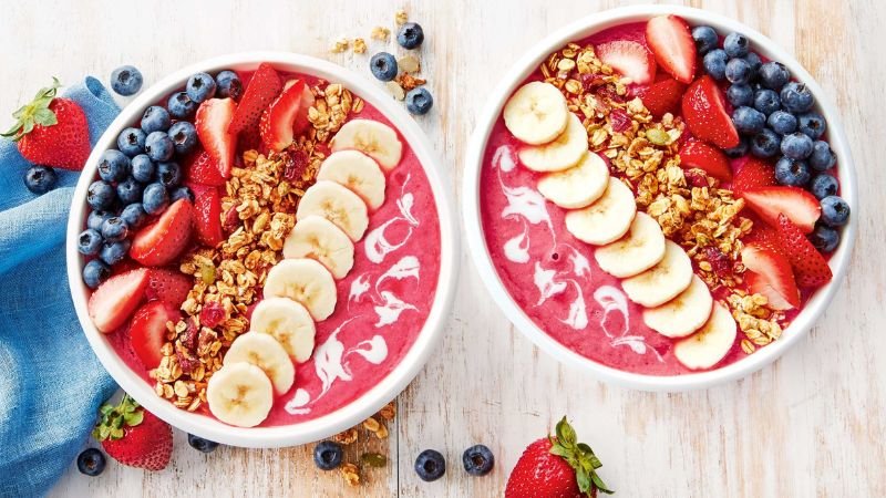 A Melhor Maneira de Fazer Smoothie Bowls Simples e Fáceis: 6 Receitas Rápidas e Nutritivas para um Café da Manhã (ou Lanche!) Incrível
