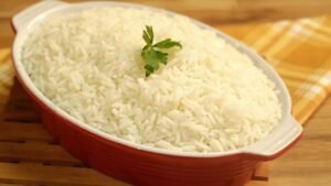 A Melhor Maneira de Fazer Arroz Simples e Fácil: 5 Receitas Rápidas para um Almoço Delicioso!