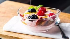 A Melhor Maneira de Fazer Sobremesas Geladas Simples e Fáceis: 5 Receitas Refrescantes em 20 Minutos!